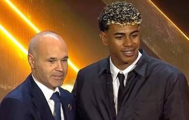 青训小将破门首秀入选最佳球员