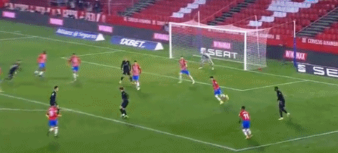 易建联球衣今日退役 叱咤篮坛21载终须一别