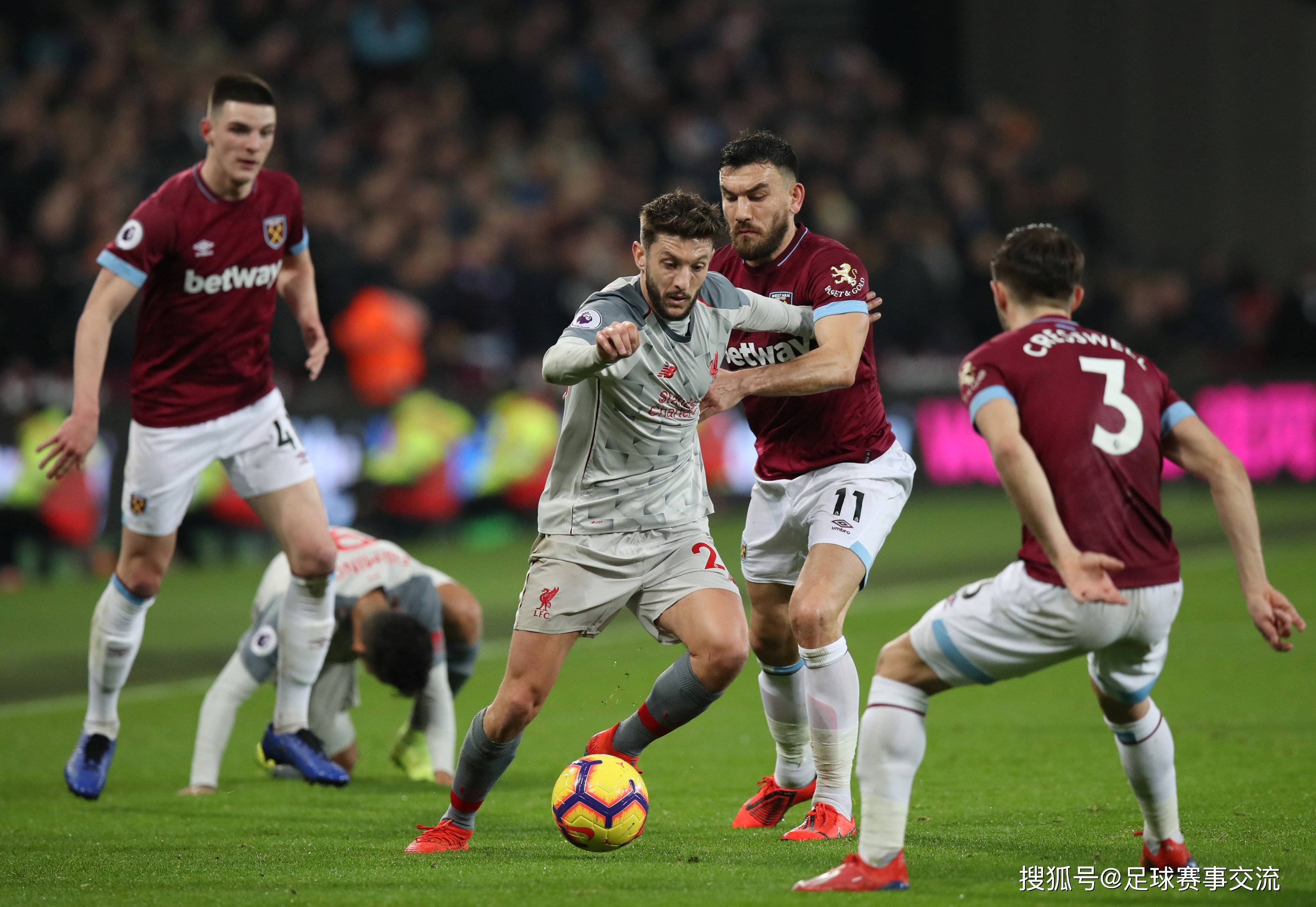 国脚伤愈复出，送出助攻稳定军心